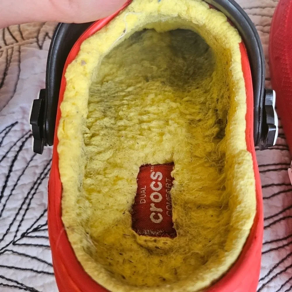 CROCS very good